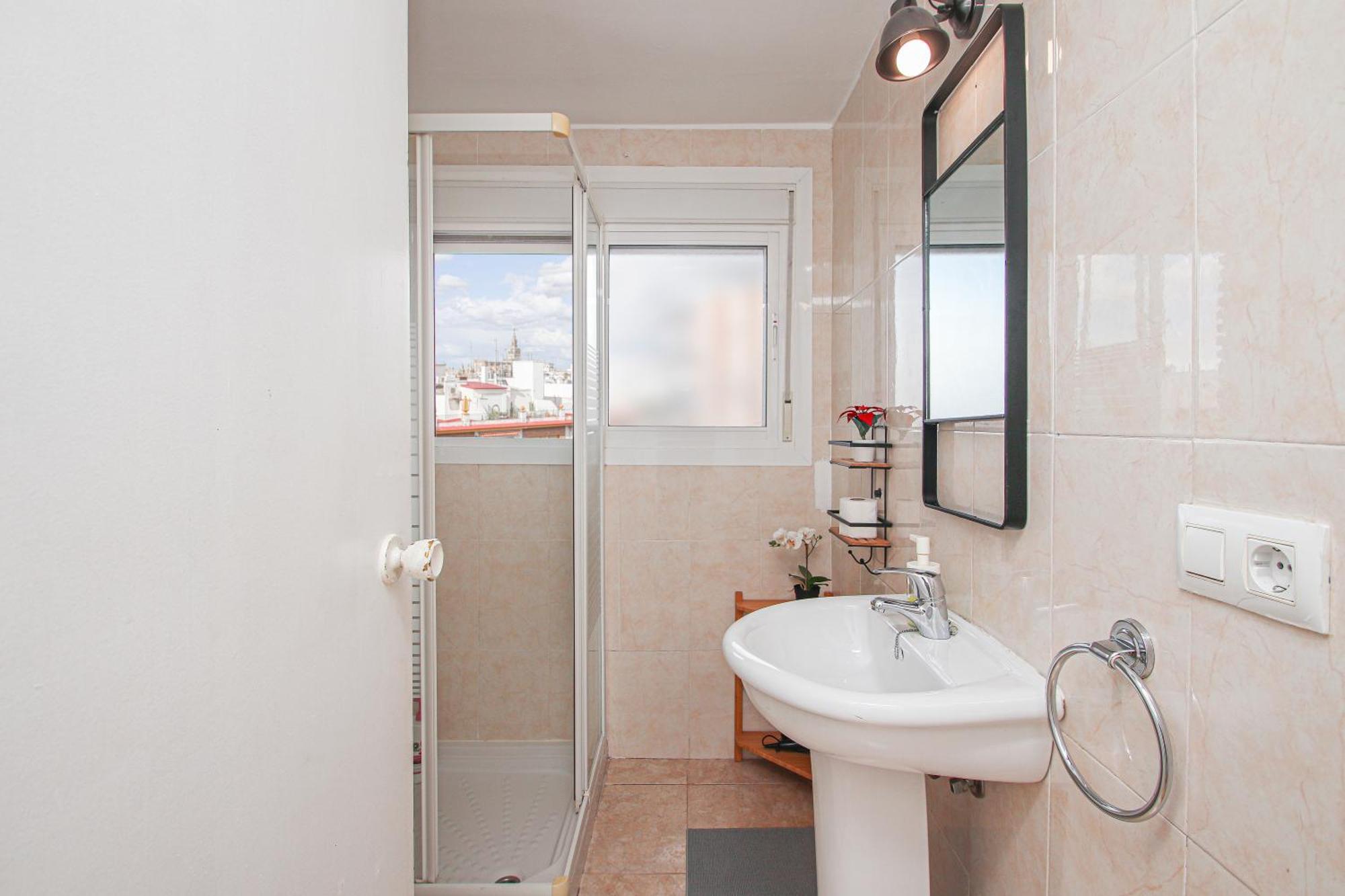 Stunning Apt W Views To Giralda - 15 Minutes Walk Lejlighed Sevilla Eksteriør billede